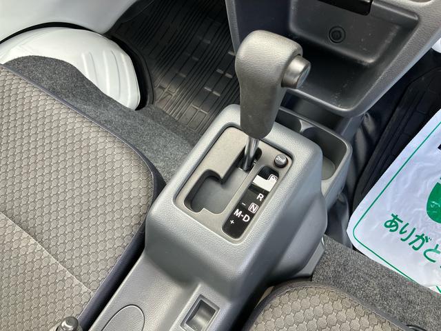 キャリイトラックＫＸ５速ＡＧＳ　ＡＢＳ　デュアルエアバッグ　ＣＤチューナー　ハロゲンフォグランプ　荷台ライト　テールゲートチェーン　パワーウインドウ　キーレスエントリー（千葉県）の中古車
