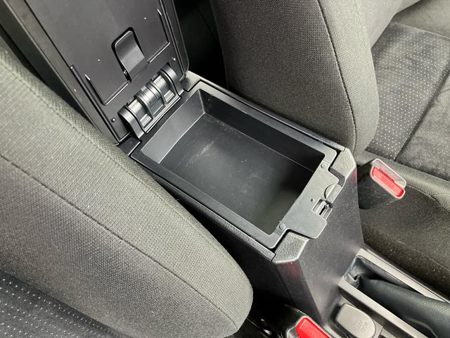カローラフィールダーハイブリッドＧ　エアロツアラー（千葉県）の中古車