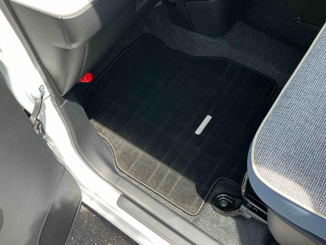 ムーヴキャンバスストライプスＧＬＥＤヘッド／フォグランプ　９インチＤＳＰオーディオ／ＤＴＶ／ＢＴ／バックカメラ／ＵＳＢ／ＨＤＭＩ　　スマホワイヤレス充電器　両側パワースライドドア　前席シートヒーター　電動駐車ブレーキ（千葉県）の中古車