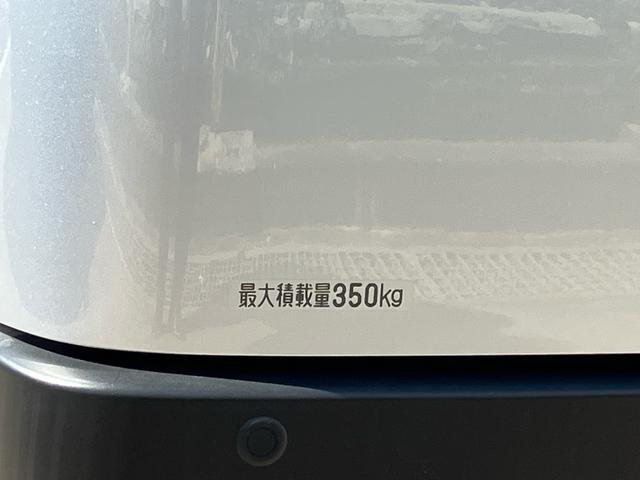 ハイゼットカーゴデラックス衝突回避支援システム　横滑り防止装置　アイドリングストップ機構　前後コーナーセンサー　オートライト　オートハイビーム　オーバーヘッドシェルフ　ＡＭ．ＦＭラジオチューナー　前席パワーウインドウ（千葉県）の中古車