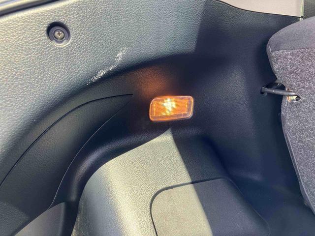 ヴィッツＦＣＤチューナー・ＵＳＢ・ＡＵＸ接続　電動格納ドアミラー　キーレスエントリー　サイドレバー式パーキングブレーキ　チルトステアリング　シートリフター　スモークガラス　リヤワイパー　ハロゲンヘッドランプ（千葉県）の中古車