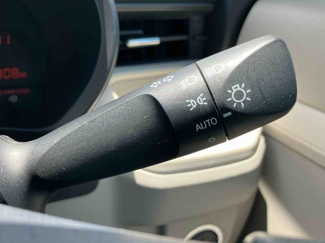 ムーヴＸ　ＳＡIIＣＤ・ＵＳＢ・ＡＵＸ　バックカメラ　衝突被害軽減ブレーキ　横滑り防止装置　オートライト　オートエアコン　トップシェイドガラス　スモークガラス　キーフリーシステム　盗難防止アラーム　アルミホイール（千葉県）の中古車