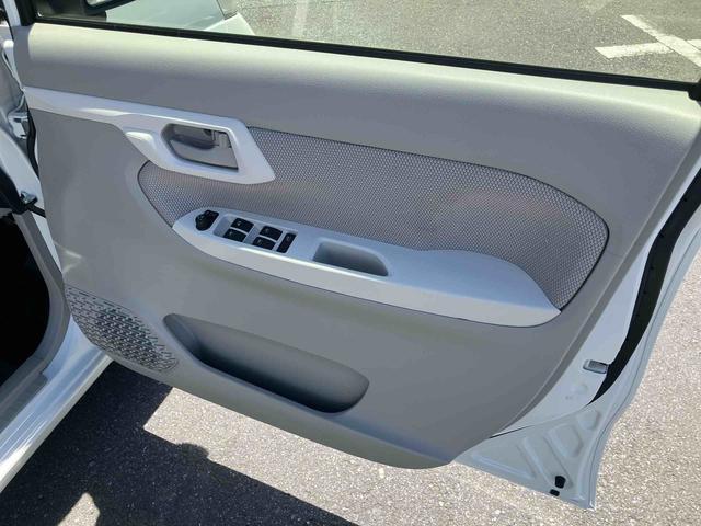 ムーヴＸ　ＳＡIIＣＤ・ＵＳＢ・ＡＵＸ　バックカメラ　衝突被害軽減ブレーキ　横滑り防止装置　オートライト　オートエアコン　トップシェイドガラス　スモークガラス　キーフリーシステム　盗難防止アラーム　アルミホイール（千葉県）の中古車