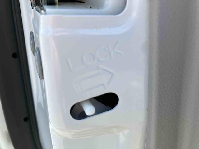 ムーヴＸ　ＳＡIIＣＤ・ＵＳＢ・ＡＵＸ　バックカメラ　衝突被害軽減ブレーキ　横滑り防止装置　オートライト　オートエアコン　トップシェイドガラス　スモークガラス　キーフリーシステム　盗難防止アラーム　アルミホイール（千葉県）の中古車
