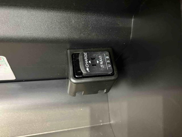 キャストアクティバＧ　ＳＡIIIナビ／ＢＴ／ＤＴＶ／ＣＤ／ＤＶＤ　ＥＴＣ　ＬＥＤヘッドライト＆フォグランプ　クリアテールランプ　１５インチアルミ　ＬＥＤルームランプ　プッシュボタンスターター　衝突被害軽減ブレーキ（千葉県）の中古車