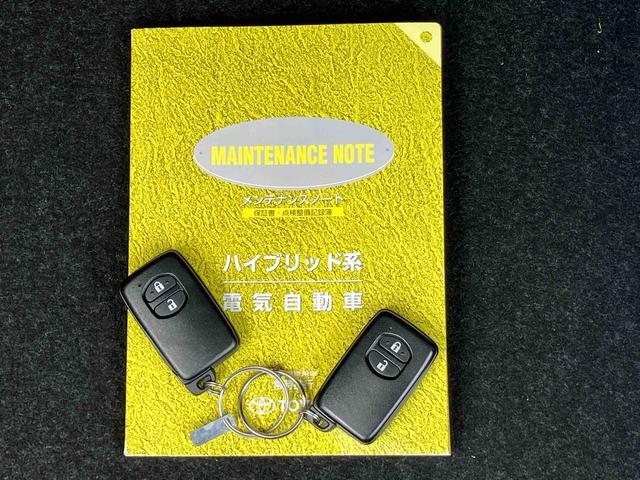 アクアＧナビ・ワンセグ・ＣＤ・ＡＵＸ接続　バックカメラ　ＥＴＣ　ハイブリッド　ＬＥＤヘッドランプ　オートライト　オートエアコン　シートリフター　キーフリー　スモークガラス　革巻ステアリング　スペアタイヤ（千葉県）の中古車