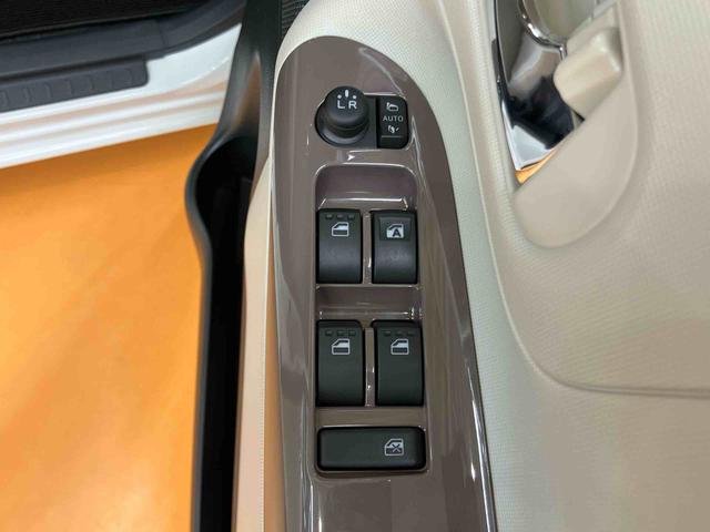 ムーヴキャンバスＧメイクアップ　ＳＡIIバックカメラ連動フルセグナビ　ＵＳＢ接続　ブルートゥース対応　ＴＶナビキット　置きラクボックス　プッシュエンジンスタート　キーフリーシステム　助手席シートアンダートレイ　バニティーミラー付サンバイザー（千葉県）の中古車