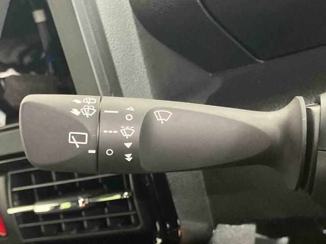 タントカスタムＸ両側電動スライドドア　ミラクルオープンドア　前席シートヒーター　ホールド機能付き電動パーキングブレーキ　前後コーナーセンサ　オートライト　オートハイビーム　プッシュエンジンスタート　キーフリーシステム（千葉県）の中古車