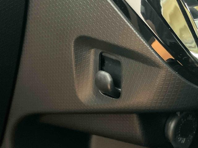 タントカスタムＸ両側電動スライドドア　ミラクルオープンドア　前席シートヒーター　ホールド機能付き電動パーキングブレーキ　前後コーナーセンサ　オートライト　オートハイビーム　プッシュエンジンスタート　キーフリーシステム（千葉県）の中古車