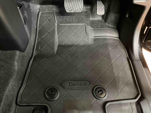タントカスタムＸ両側電動スライドドア　ミラクルオープンドア　前席シートヒーター　ホールド機能付き電動パーキングブレーキ　前後コーナーセンサ　オートライト　オートハイビーム　プッシュエンジンスタート　キーフリーシステム（千葉県）の中古車