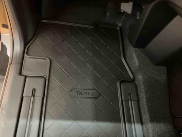 タントカスタムＸ両側電動スライドドア　ミラクルオープンドア　前席シートヒーター　ホールド機能付き電動パーキングブレーキ　前後コーナーセンサ　オートライト　オートハイビーム　プッシュエンジンスタート　キーフリーシステム（千葉県）の中古車