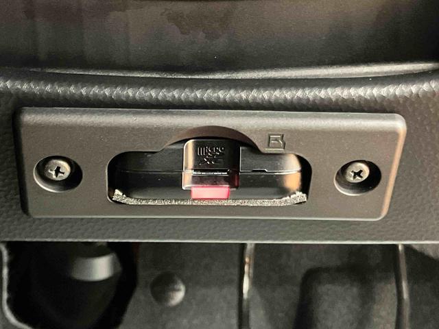 トールＧバックカメラ連動フルセグナビ　ＵＳＢ接続　ブルートゥース対応　フロント．リヤドライブレコーダー連動　両側電動スライドドア　オートライト　オートハイビーム　前後コーナーセンサー　プッシュエンジンスタート（千葉県）の中古車