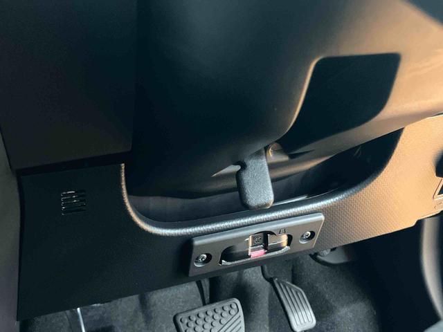 トールＧバックカメラ連動フルセグナビ　ＵＳＢ接続　ブルートゥース対応　フロント．リヤドライブレコーダー連動　両側電動スライドドア　オートライト　オートハイビーム　前後コーナーセンサー　プッシュエンジンスタート（千葉県）の中古車