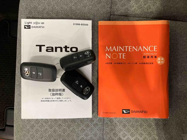 タントＸナビ／ＢＴ／ＴＶ／ＤＩＳＣ／全周囲カメラ／ステアリングスイッチ　ＥＴＣ　左側パワスラ　ＬＥＤヘッドライト　シートヒーター　シートバックテーブル　プッシュボタンスターター　衝突被害軽減ブレーキ（千葉県）の中古車