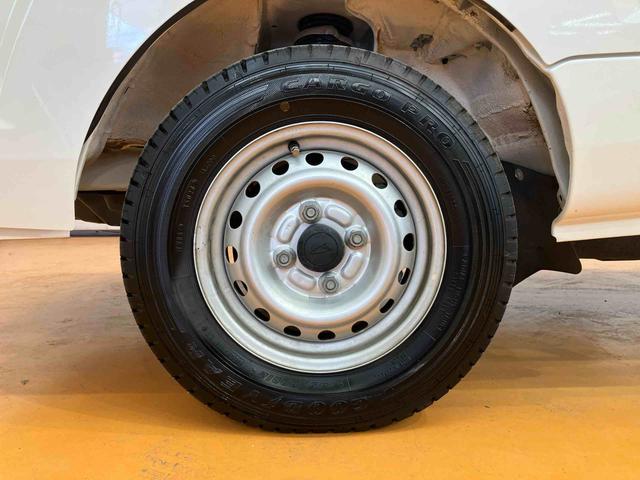 ハイゼットトラックエクストラ　４ＷＤ５速マニュアル　副変速機　スーパーデフロック　ＣＤチューナー　パワーウインドウ　キーレスエントリー　フォグランプ　荷台ライト　テールゲートチェーン　リヤ４枚リーフスプリング　フロントメッキグリル（千葉県）の中古車