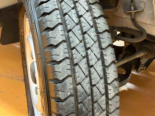 ハイゼットトラックエクストラ　４ＷＤ５速マニュアル　副変速機　スーパーデフロック　ＣＤチューナー　パワーウインドウ　キーレスエントリー　フォグランプ　荷台ライト　テールゲートチェーン　リヤ４枚リーフスプリング　フロントメッキグリル（千葉県）の中古車