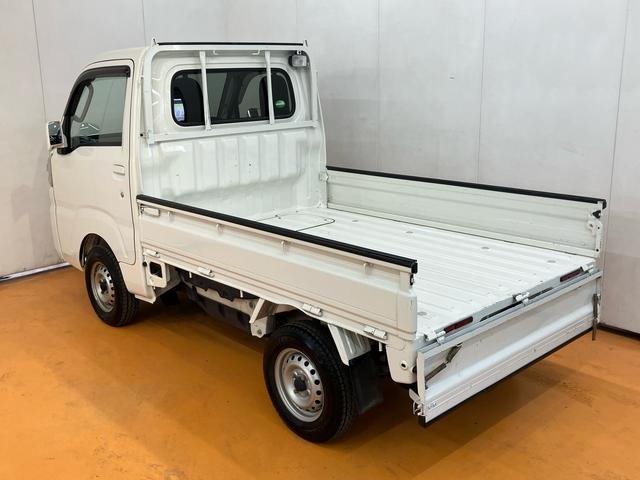 ハイゼットトラックエクストラ　４ＷＤ５速マニュアル　副変速機　スーパーデフロック　ＣＤチューナー　パワーウインドウ　キーレスエントリー　フォグランプ　荷台ライト　テールゲートチェーン　リヤ４枚リーフスプリング　フロントメッキグリル（千葉県）の中古車