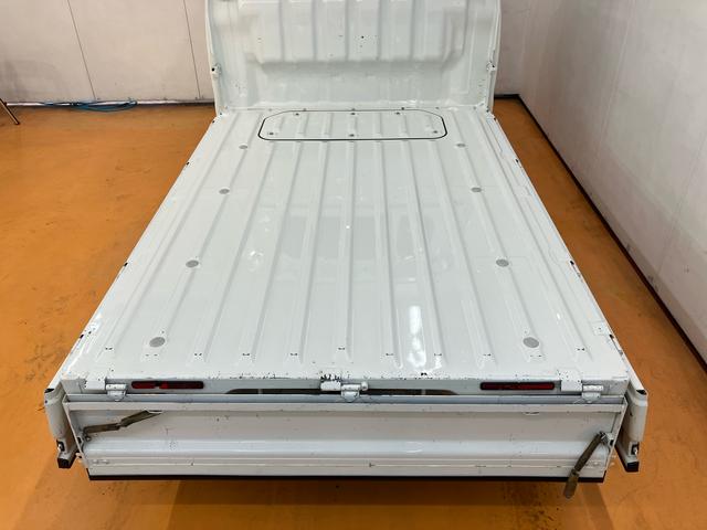 ハイゼットトラックエクストラ　４ＷＤ５速マニュアル　副変速機　スーパーデフロック　ＣＤチューナー　パワーウインドウ　キーレスエントリー　フォグランプ　荷台ライト　テールゲートチェーン　リヤ４枚リーフスプリング　フロントメッキグリル（千葉県）の中古車