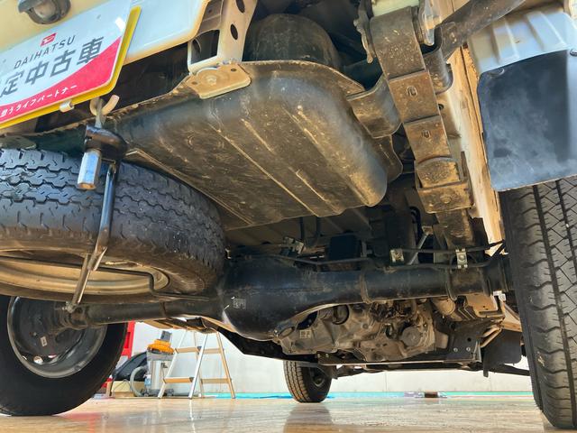 ハイゼットトラックエクストラ　４ＷＤ５速マニュアル　副変速機　スーパーデフロック　ＣＤチューナー　パワーウインドウ　キーレスエントリー　フォグランプ　荷台ライト　テールゲートチェーン　リヤ４枚リーフスプリング　フロントメッキグリル（千葉県）の中古車