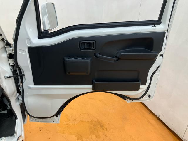 ハイゼットトラックエクストラ　４ＷＤ５速マニュアル　副変速機　スーパーデフロック　ＣＤチューナー　パワーウインドウ　キーレスエントリー　フォグランプ　荷台ライト　テールゲートチェーン　リヤ４枚リーフスプリング　フロントメッキグリル（千葉県）の中古車