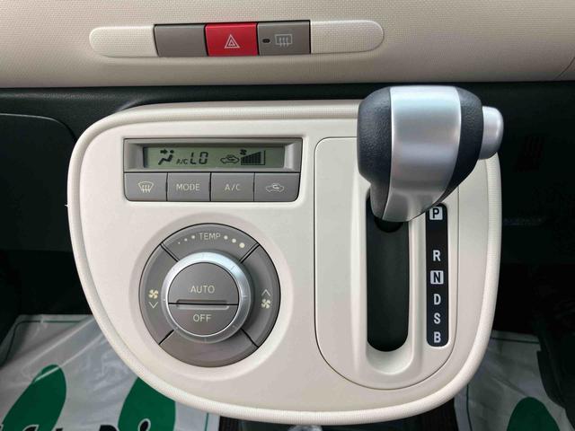 ミラココアココアプラスXスペシャルコーデ7インチナビ/オートエアコン/カーペットマット/バイザー/運転席上下アジャスター/電動格納ミラー/ドアミラーターンランプ/キーフリーシステム/アイドリングストップ/レザーハンドル/スカッフプレート(千葉県)の中古車
