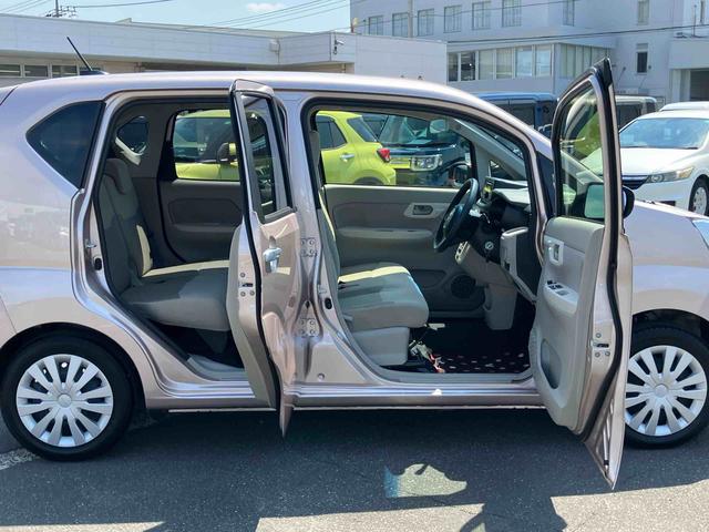 ムーヴＬ　ＳＡIIIＣＤチューナー　電動格納ドアミラー　プライバシーガラス　オートライト　キーレスエントリー　バニディミラー付きサンバイザー　セキュリティアラーム　横滑り防止装置　衝突被害軽減ブレーキ（千葉県）の中古車