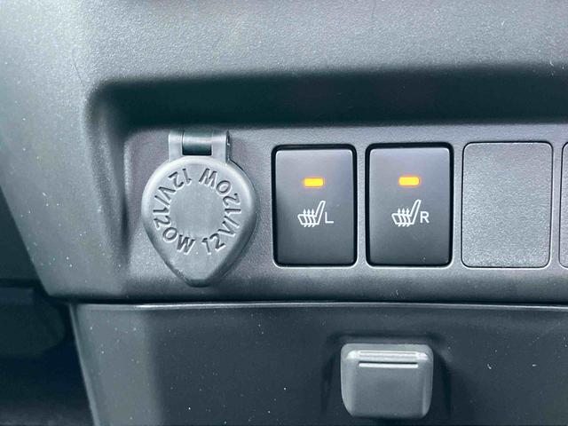 ルーミーカスタムＧ　４ＷＤ９型ナビ／ＢＴ／ＴＶ／ＤＩＳＣ／全周囲カメラ／ステアスイッチ　前後ドラレコ　ＥＴＣ２．０　両側パワスラ　ＬＥＤヘッド＆フォグランプ　クルコン　１４インチアルミ　シートヒーター　衝突被害軽減ブレーキ（千葉県）の中古車