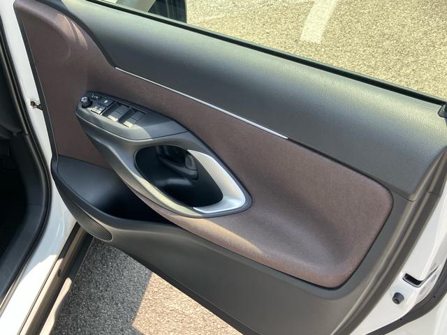 ヤリスクロスＺナビ／ＤＩＳＣ／ＤＴＶ／ＢＴ／ＵＳＢ／全周囲Ｍ　ドライブレコーダー　ＥＴＣ　運転席電動シート／前席シートヒーター　ＭＴモード付ＣＶＴ　アダプティブクルーズコントロール　電動駐車ブレーキ（千葉県）の中古車