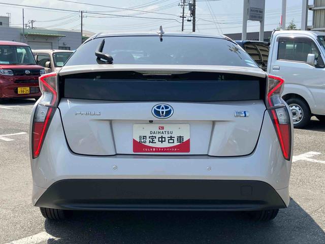 プリウスＳセーフティプラスＴＳＳ　ナビ／ＤＴＶ／ＢＴ／ＤＩＳＣ／バックカメラ　ドライブレコーダ　ＥＴＣ　アダプティブクルーズコントロール　ＬＥＤヘッド／フォグランプ／ドアミラーターンランプ　社外ＡＷ（千葉県）の中古車