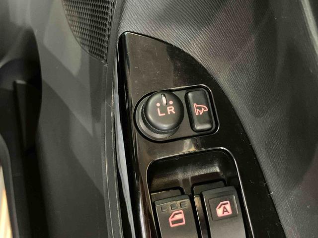 タントカスタムＲＳ　トップエディションＳＡ　４ＷＤナビ／ＢＴ／ＴＶ／ＤＩＳＣ／バックカメラ／ステアリングスイッチ　両側パワスラ　ＬＥＤフロントイルミ　ＬＥＤヘッドライト　ハロゲンフォグ　１５インチアルミ　スマートキー　衝突被害軽減ブレーキ（千葉県）の中古車