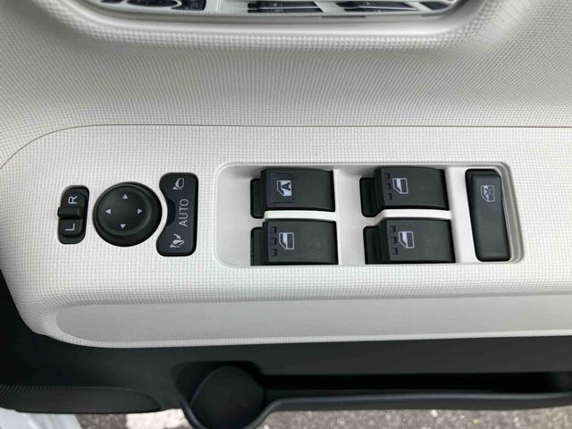 ムーヴキャンバスストライプスＧターボターボ　バックカメラ　アダプティブクルコン　ＬＥＤヘッドライト　ＬＥＤフォグランプ　オートライト　オートハイビーム　衝突被害軽減ブレーキ　コーナーセンサー　シートヒーター　ホッとカップホルダー（千葉県）の中古車