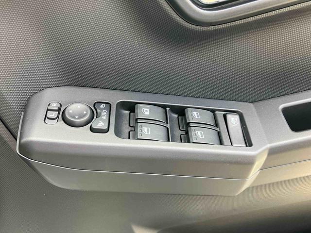 タフトＧターボ　ダーククロムベンチャーターボ／オートエアコン／左右シートヒーター／電動パーキングブレーキ／運転席上下アジャスター／バックカメラ／アルミホイール／ラバーマット／キーフリーシステム／ＬＥＤヘッドライト（千葉県）の中古車