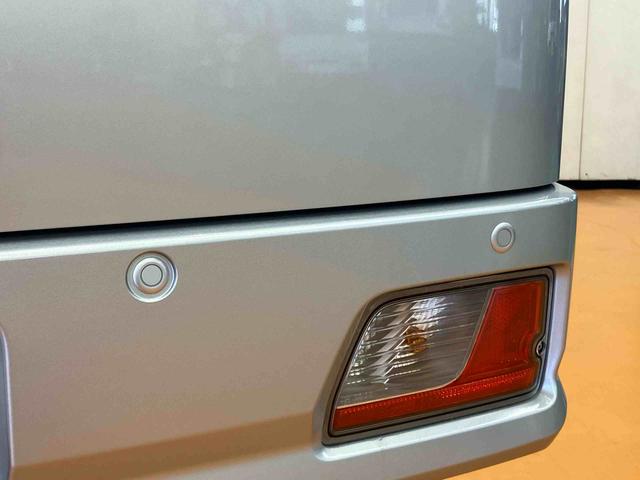 ハイゼットカーゴクルーズ左右分割可倒式リヤシート　プッシュボタンスターター　電動格納式カラードドアミラー　衝突被害軽減ブレーキ　コーナーセンサー　オーバーヘッドシェルフ　荷室ＬＥＤルームランプ　スライドドアイージークローザー（千葉県）の中古車