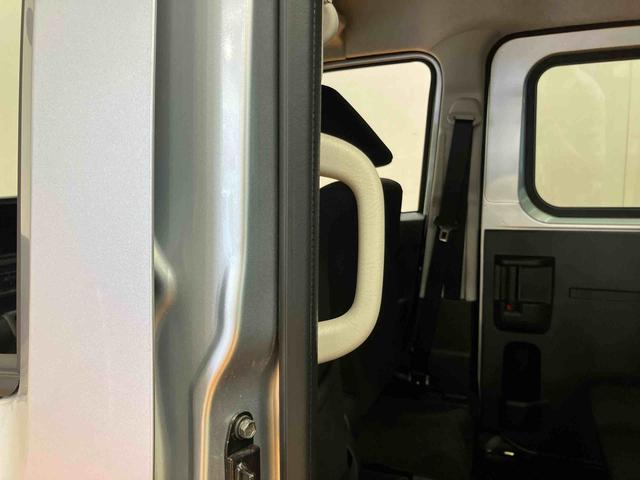 ハイゼットカーゴクルーズ左右分割可倒式リヤシート　プッシュボタンスターター　電動格納式カラードドアミラー　衝突被害軽減ブレーキ　コーナーセンサー　オーバーヘッドシェルフ　荷室ＬＥＤルームランプ　スライドドアイージークローザー（千葉県）の中古車