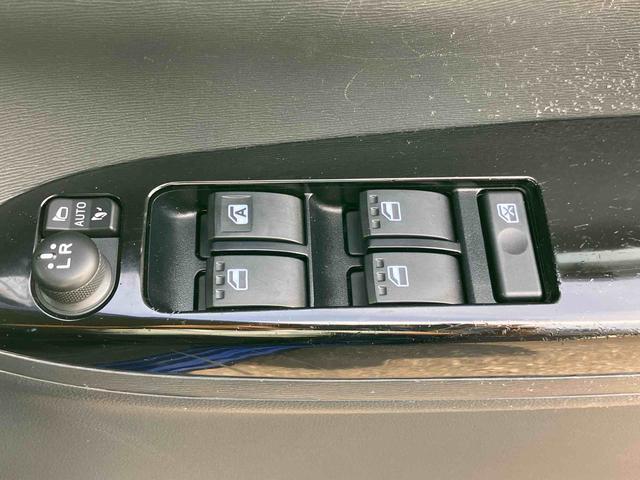 タントカスタムＸ　ＳＡIII衝突被害軽減ブレーキ　横滑り防止装置　ＬＥＤヘッドライト＆フォグ　オートライト＆オートハイビーム　左側電動スライドドア　運転席シートヒーター　アルミホイール　キーフリーシステム　プッシュボタンスタート（千葉県）の中古車
