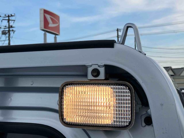ハイゼットトラックエクストラ４ＷＤ　５速マニュアル　ＥＴＣ　パワーウィンドウ　荷台三方開　荷台作業灯　リヤ４枚リーフ　ハロゲンフォグランプ　ボディー同色ドアミラー　バッテリカバー　大型ヘッドレスト　マニュアルエアコン　キーレス（千葉県）の中古車