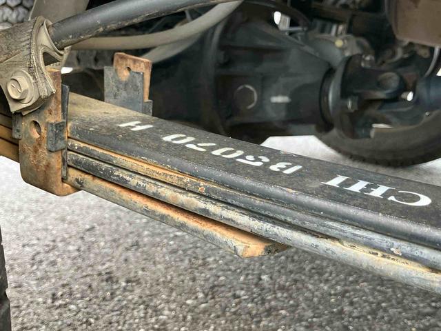 ハイゼットトラックエクストラ４ＷＤ　５速マニュアル　ＥＴＣ　パワーウィンドウ　荷台三方開　荷台作業灯　リヤ４枚リーフ　ハロゲンフォグランプ　ボディー同色ドアミラー　バッテリカバー　大型ヘッドレスト　マニュアルエアコン　キーレス（千葉県）の中古車