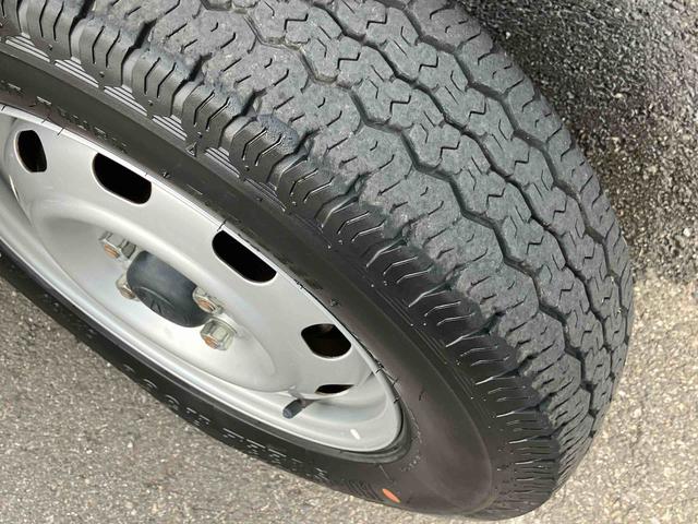 ハイゼットトラックエクストラ４ＷＤ　５速マニュアル　ＥＴＣ　パワーウィンドウ　荷台三方開　荷台作業灯　リヤ４枚リーフ　ハロゲンフォグランプ　ボディー同色ドアミラー　バッテリカバー　大型ヘッドレスト　マニュアルエアコン　キーレス（千葉県）の中古車