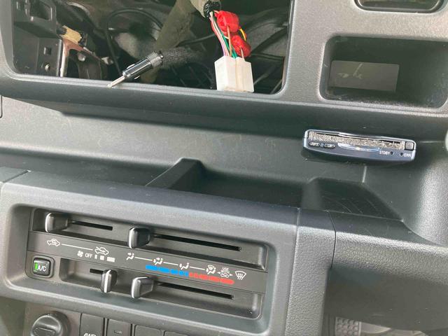 ハイゼットトラックエクストラ４ＷＤ　５速マニュアル　ＥＴＣ　パワーウィンドウ　荷台三方開　荷台作業灯　リヤ４枚リーフ　ハロゲンフォグランプ　ボディー同色ドアミラー　バッテリカバー　大型ヘッドレスト　マニュアルエアコン　キーレス（千葉県）の中古車