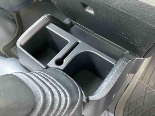 ハイゼットトラックエクストラ４ＷＤ　５速マニュアル　ＥＴＣ　パワーウィンドウ　荷台三方開　荷台作業灯　リヤ４枚リーフ　ハロゲンフォグランプ　ボディー同色ドアミラー　バッテリカバー　大型ヘッドレスト　マニュアルエアコン　キーレス（千葉県）の中古車