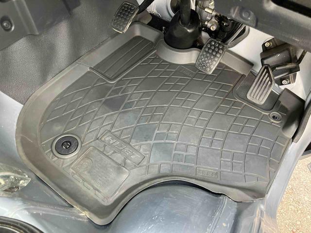 ハイゼットトラックエクストラ４ＷＤ　５速マニュアル　ＥＴＣ　パワーウィンドウ　荷台三方開　荷台作業灯　リヤ４枚リーフ　ハロゲンフォグランプ　ボディー同色ドアミラー　バッテリカバー　大型ヘッドレスト　マニュアルエアコン　キーレス（千葉県）の中古車