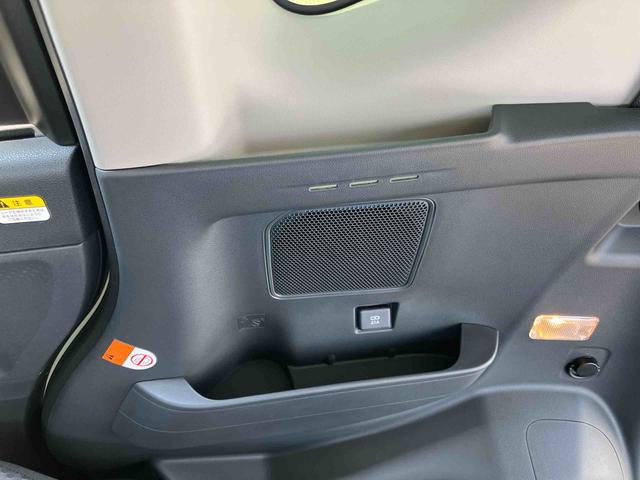 タントファンクロスターボルーフレール　１５インチアルミ　バックカメラ　両側電動スライドドア　シートヒーター　電動駐車ブレーキ　ＬＥＤライト＆フォグ　上下２段調節式デッキボード　コーナーセンサー　衝突被害軽減ブレーキ（千葉県）の中古車