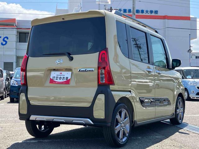 タントファンクロスターボターボエンジン　ルーフレール　１５インチアルミ　バックカメラ　両側パワスラ　シートヒーター　電動駐車ブレーキ　ＬＥＤライト＆フォグ　上下２段調節式デッキボード　コーナーセンサー　衝突被害軽減ブレーキ（千葉県）の中古車