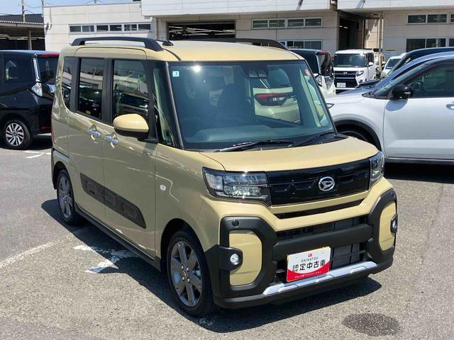 タントファンクロスターボ　ナビナビ／ＢＴ／ＴＶ／ＤＩＳＣ／バックカメラ／ステアリングスイッチ　ルーフレール　１５インチアルミ　両側パワスラ　シートヒーター　ＬＥＤヘッド＆フォグ　上下２段調節式デッキボード　衝突被害軽減ブレーキ（千葉県）の中古車