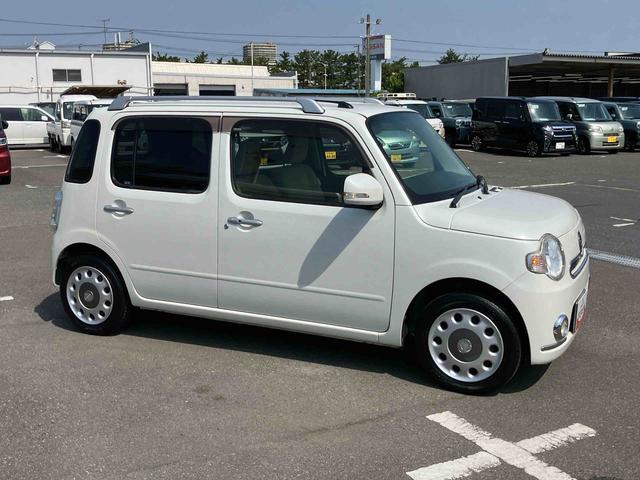 ミラココアココアプラスＸナビ／ＢＴ／ＴＶ／ＣＤ／ＤＶＤ　ＥＴＣ　ルーフレール　フォグランプ　ドアミラーウインカー　クリアテールランプ　キーフリーシステム　オートエアコン　照明付きバニディミラー　アイドリングストップ（千葉県）の中古車
