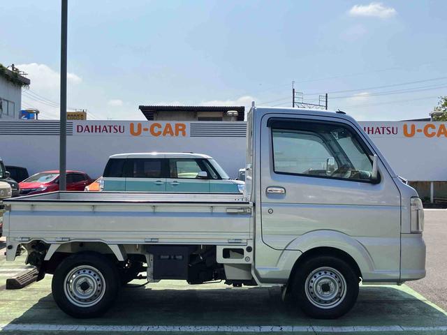 キャリイトラックＫＣスペシャルパートタイム４ＷＤ　パワーウインドウ　キーレスエントリー　デュアルエアバック　マニュアルレベリング機能付ハロゲンヘッドライト　ＦＭ．ＡＭラジオチューナー　運転席シートバックポケット（千葉県）の中古車