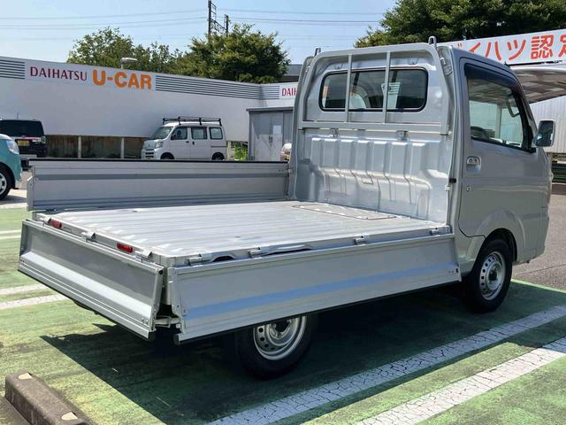 キャリイトラックＫＣスペシャルパートタイム４ＷＤ　パワーウインドウ　キーレスエントリー　デュアルエアバック　マニュアルレベリング機能付ハロゲンヘッドライト　ＦＭ．ＡＭラジオチューナー　運転席シートバックポケット（千葉県）の中古車