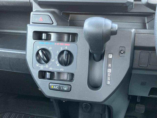 ハイゼットキャディーＤ　ＳＡIII　４ＷＤＣＤチューナー　ＥＴＣ　社外製１４インチアルミ　スライドドア　プッシュボタンスターター　オート格納ドアミラー　オートライト　アイドリングストップ　横滑り防止装置　衝突被害軽減ブレーキ（千葉県）の中古車
