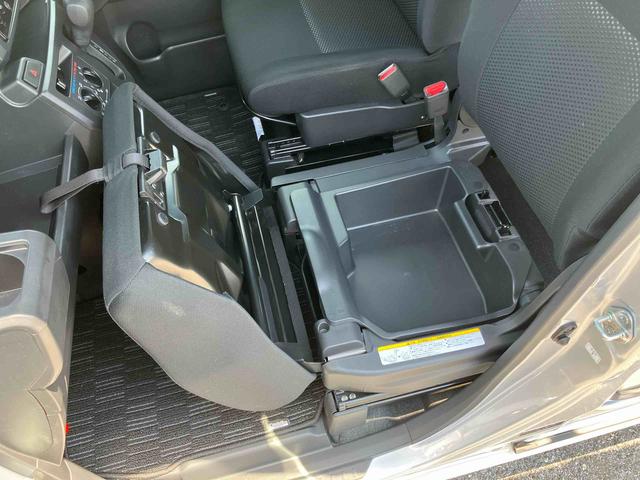 ハイゼットキャディーＤ　ＳＡIII　４ＷＤＣＤチューナー　ＥＴＣ　社外製１４インチアルミ　スライドドア　プッシュボタンスターター　オート格納ドアミラー　オートライト　アイドリングストップ　横滑り防止装置　衝突被害軽減ブレーキ（千葉県）の中古車