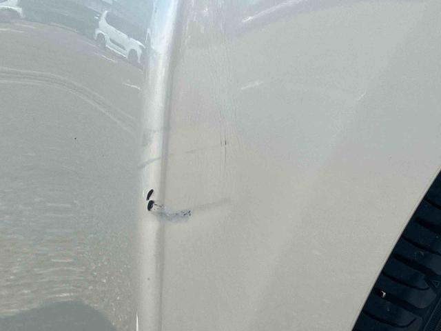 ムーヴＬコーナーセンサー　ＣＤ／ＡＭ／ＦＭラジオ　ＡＵＸ接続　アイドリングストップ　オートエアコン　キーレスエントリー　スモークガラス　盗難防止アラーム　ハロゲンヘッドランプ　足踏み式パーキングブレーキ（千葉県）の中古車